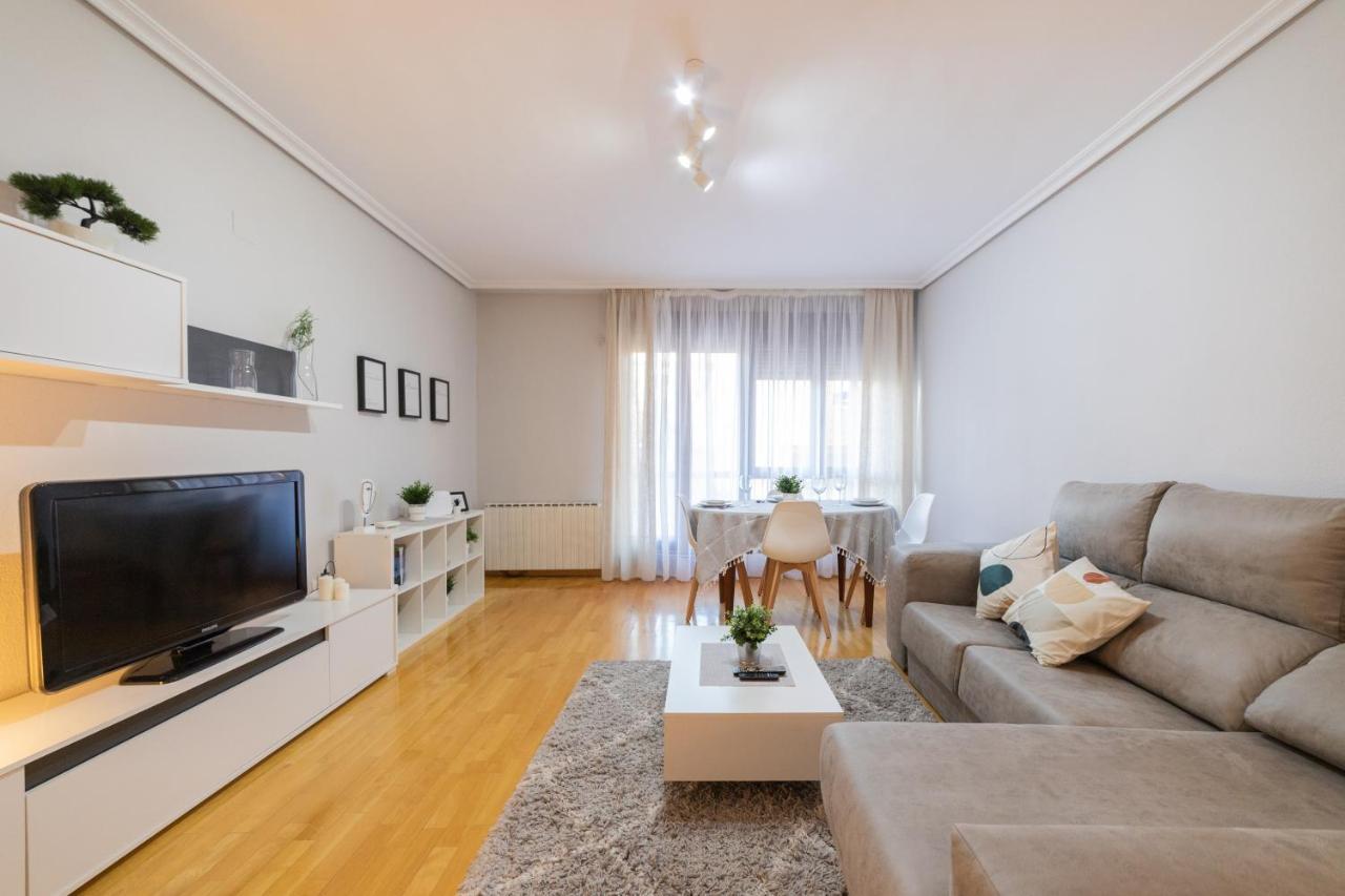 Apartamento Albelda Centro Albelda De Iregua Exteriör bild