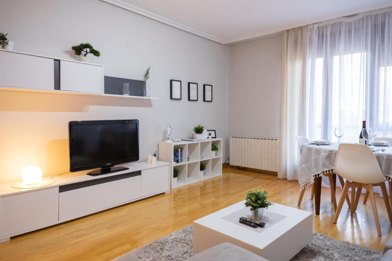 Apartamento Albelda Centro Albelda De Iregua Exteriör bild